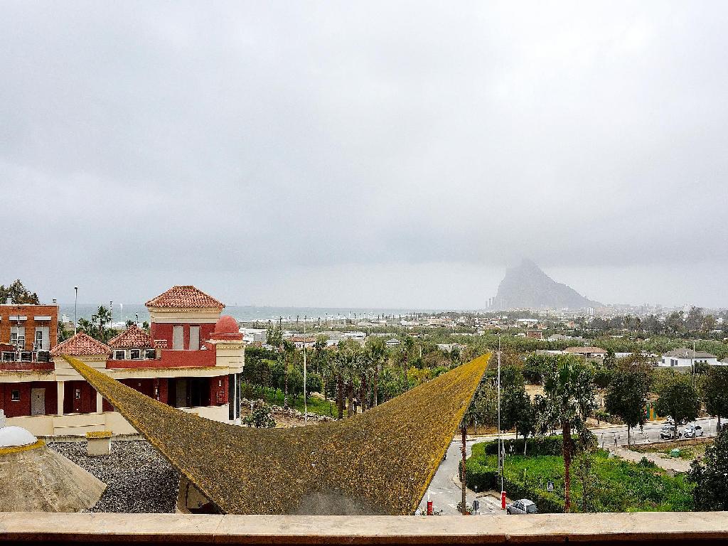 La Linea De La Concepcion