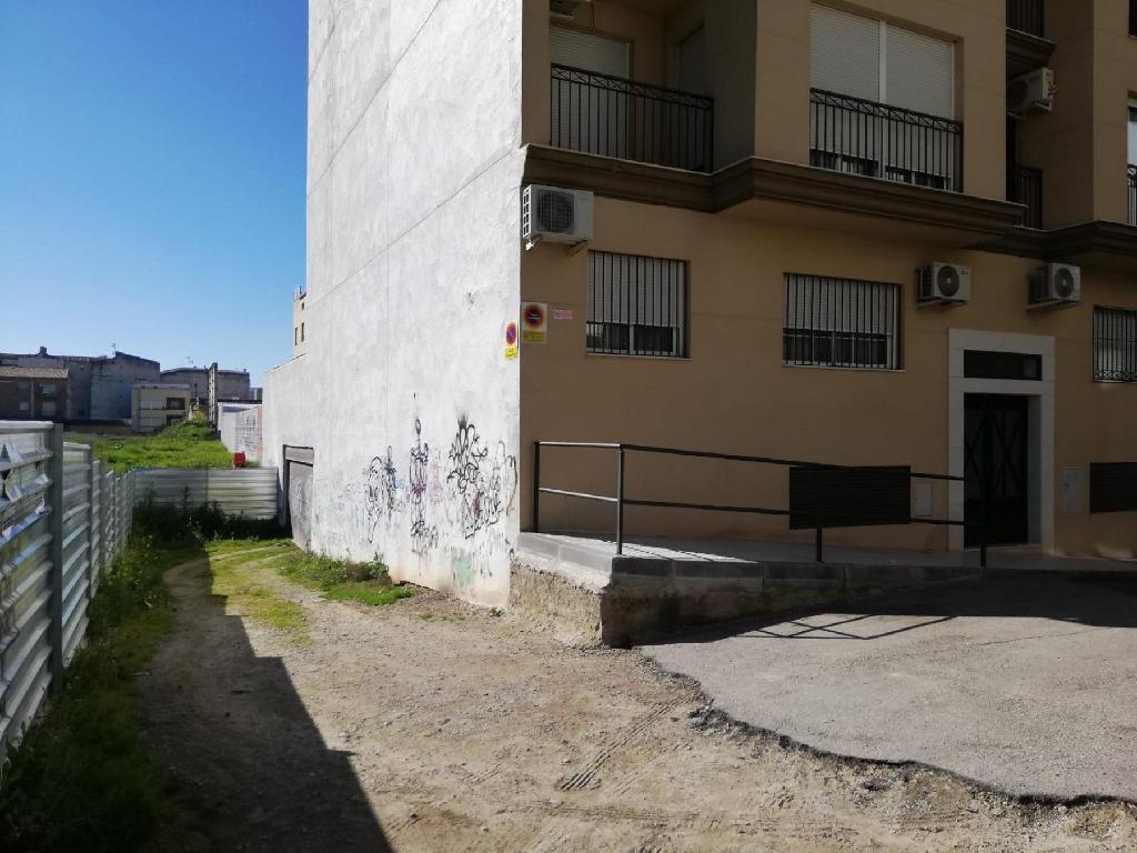Velarde Linares (Linares)