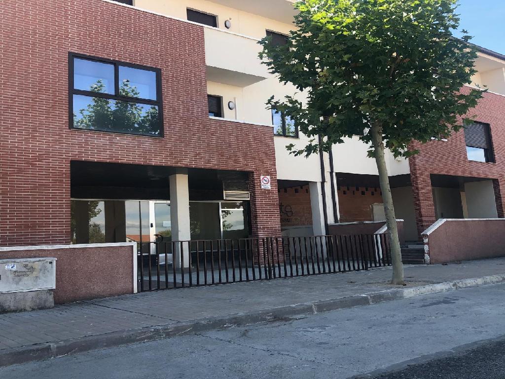 2 LOCALES Y 20 GARAJES EN TOLEDO (Las Ventas De Retamosa)