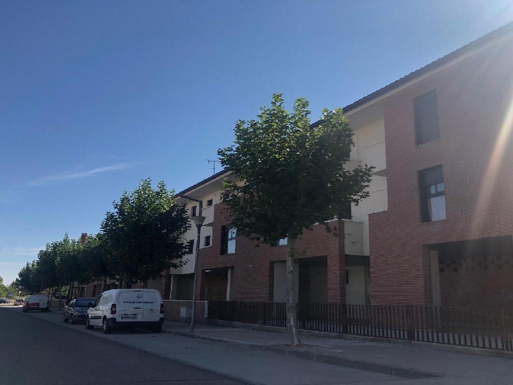 2 LOCALES Y 20 GARAJES EN TOLEDO (Las Ventas De Retamosa)