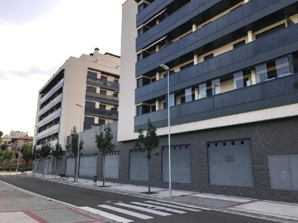 2 LOCALES Y 19 GARAJES EN HUESCA (Huesca)
