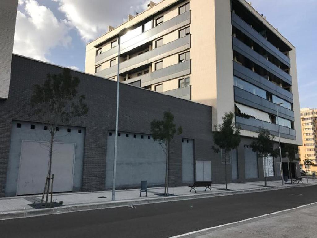 2 LOCALES Y 19 GARAJES EN HUESCA (Huesca)