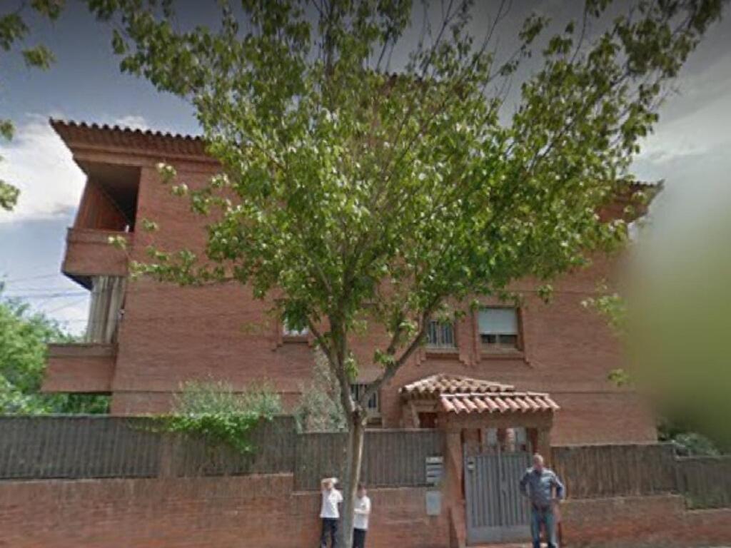 LLUIS MILLET 37_ESPLUGUES DE LLOBREGAT (Esplugues De Llobregat)