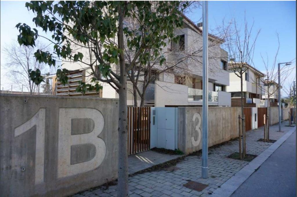 TERRASSA VILLAGES  (Terrassa)