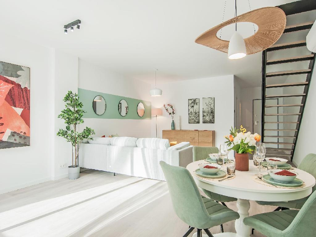 RESIDENCIAL VALLESA NATURA-Leliana