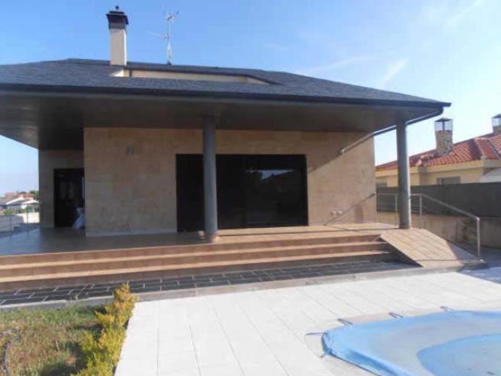 Chalet de banco en Villamayor en venta, 00231848