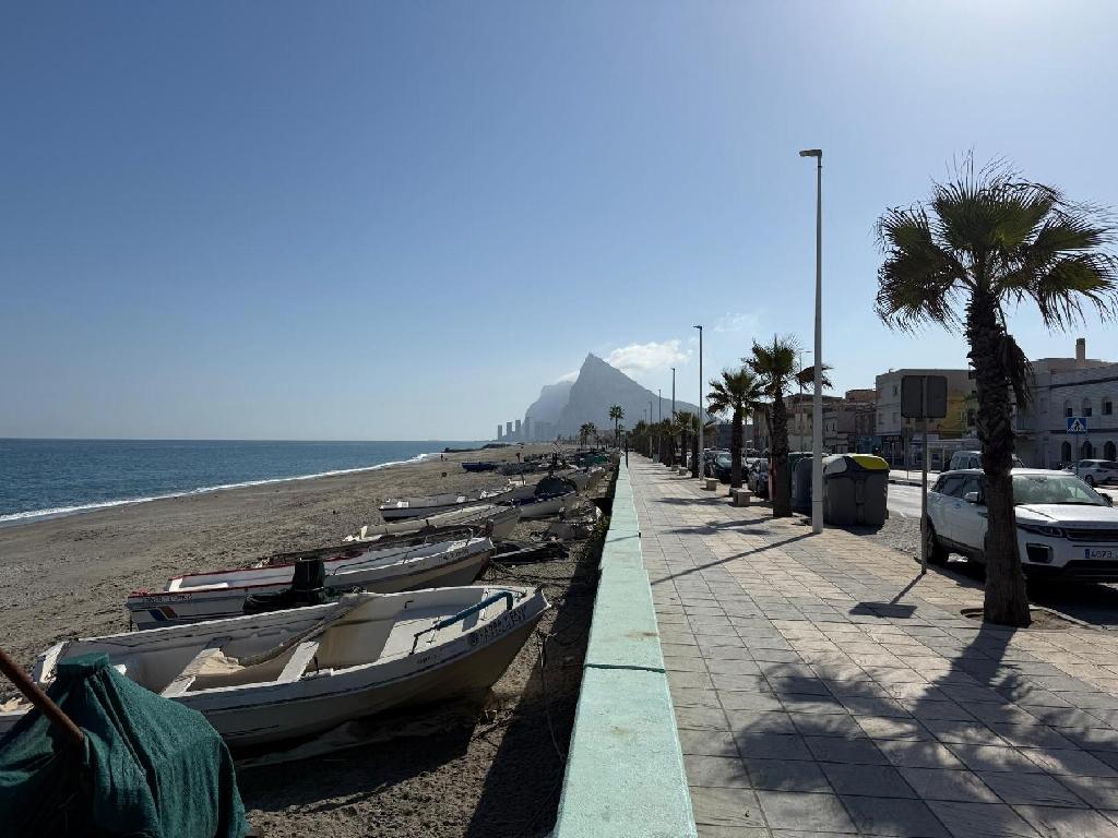 La Linea De La Concepcion