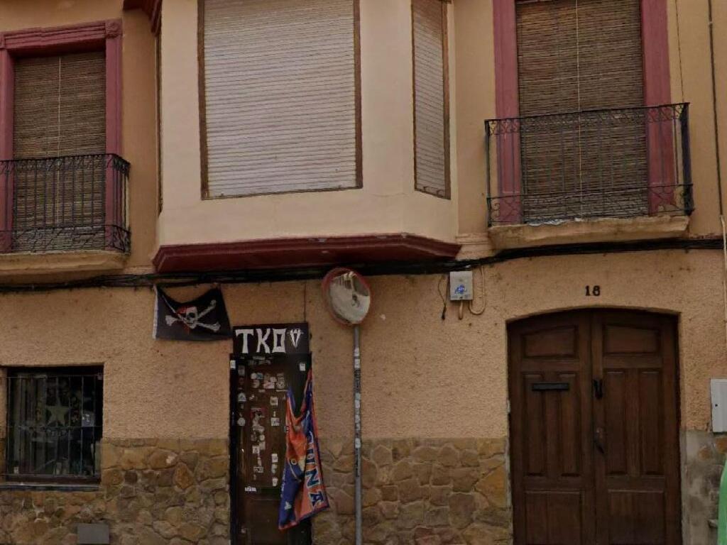 ECHARRI, 18