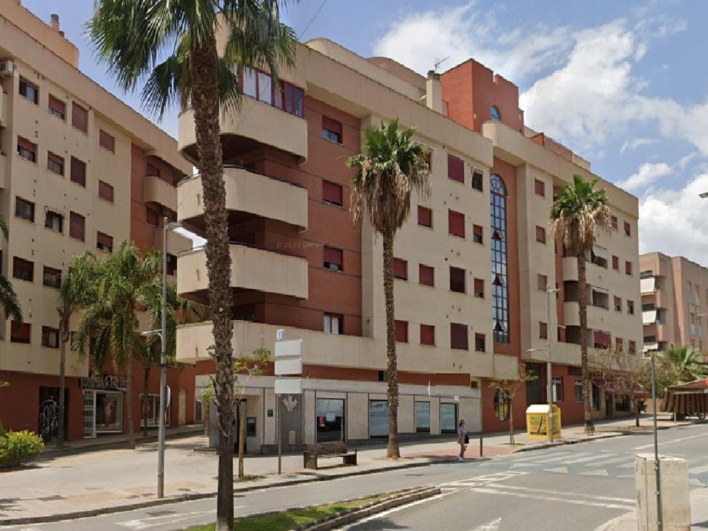 FISCAL LUIS PORTERO 22 (Motril)