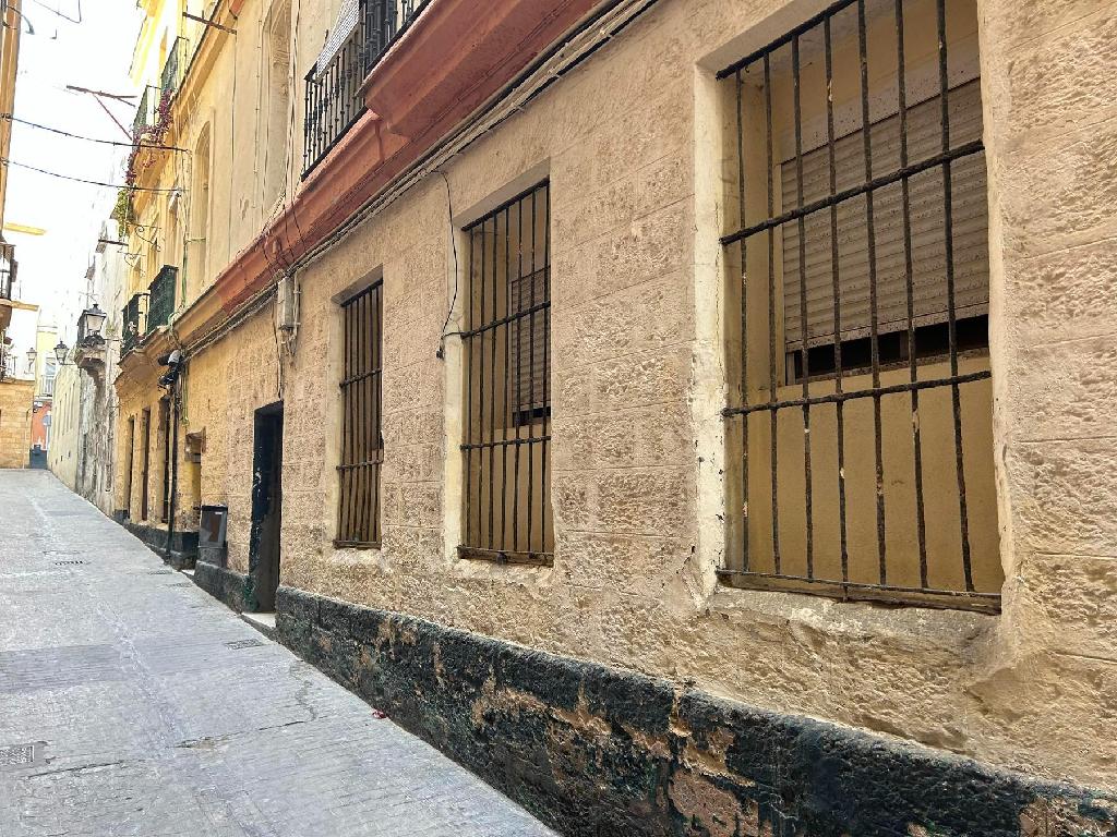 Cadiz