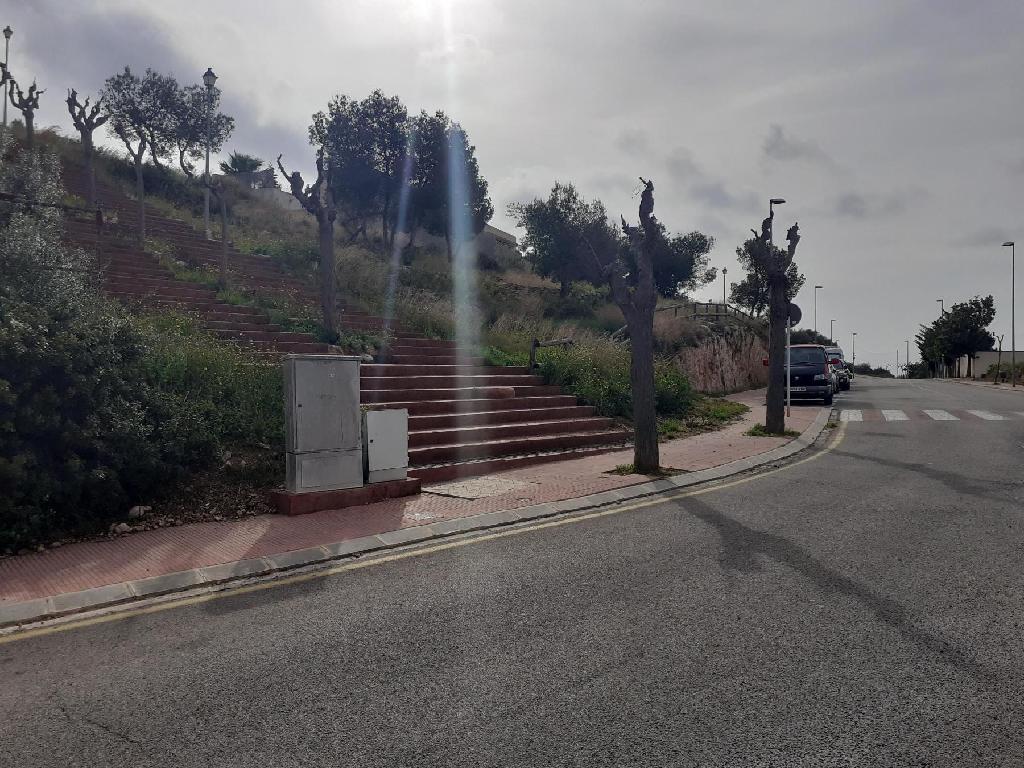 Suelo situado en Roda de Ber&agrave; (Roda De Bara)