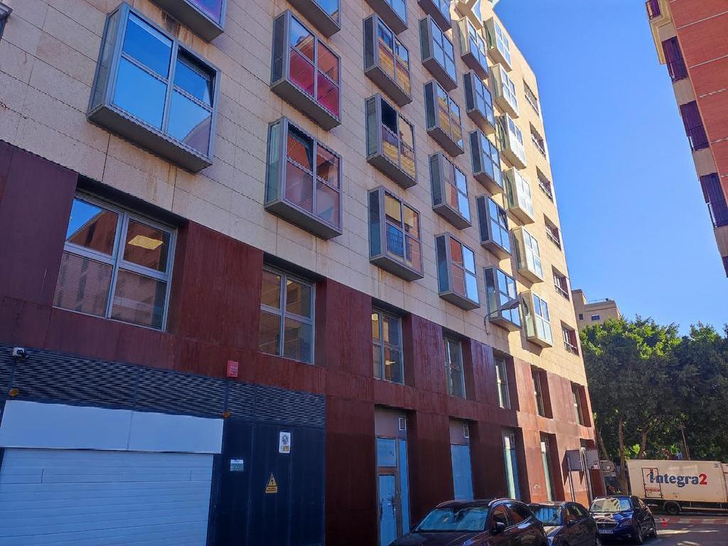 AV FEDERICO GARCIA LORCA 75 (Almeria)