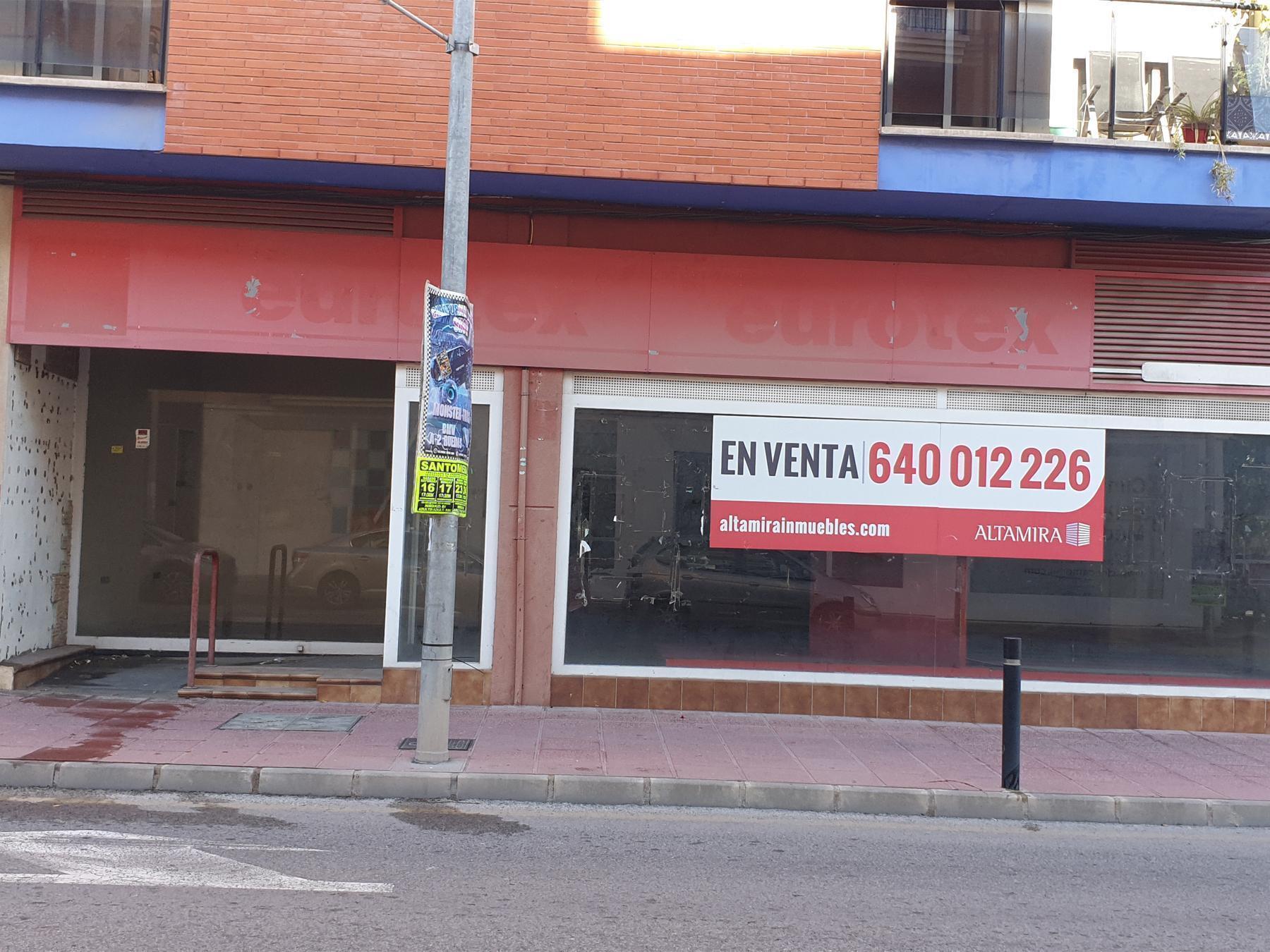 Premise Comercial in Santomera